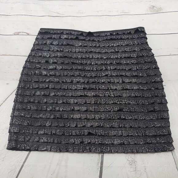 Guess By Marciano Skirt Size MediumMini Skirt - Picture 1 of 5